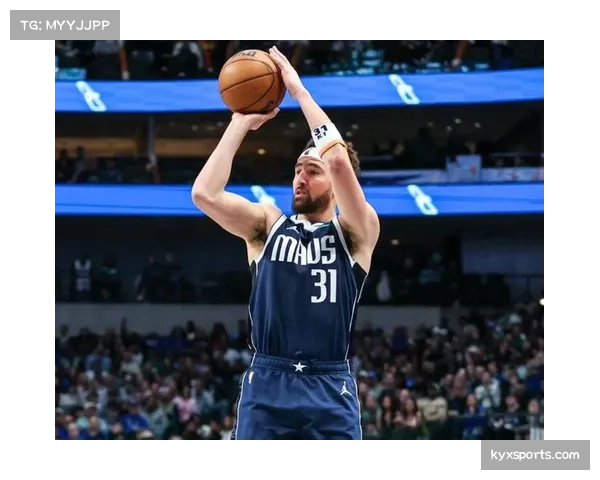 独行侠加时战胜太阳 汤普森命中关键三分证明价值